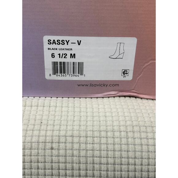 Lisa Vicky Sassy-V Black Zippered Pull on Leather Boots, Size 6.5, NWB - Picture 7 of 7